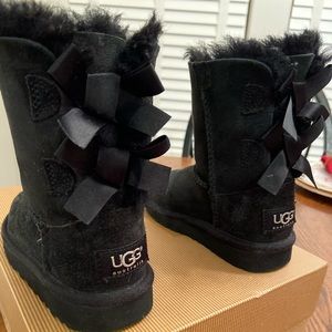 Ugg Bailey Bow Toddler Size 8